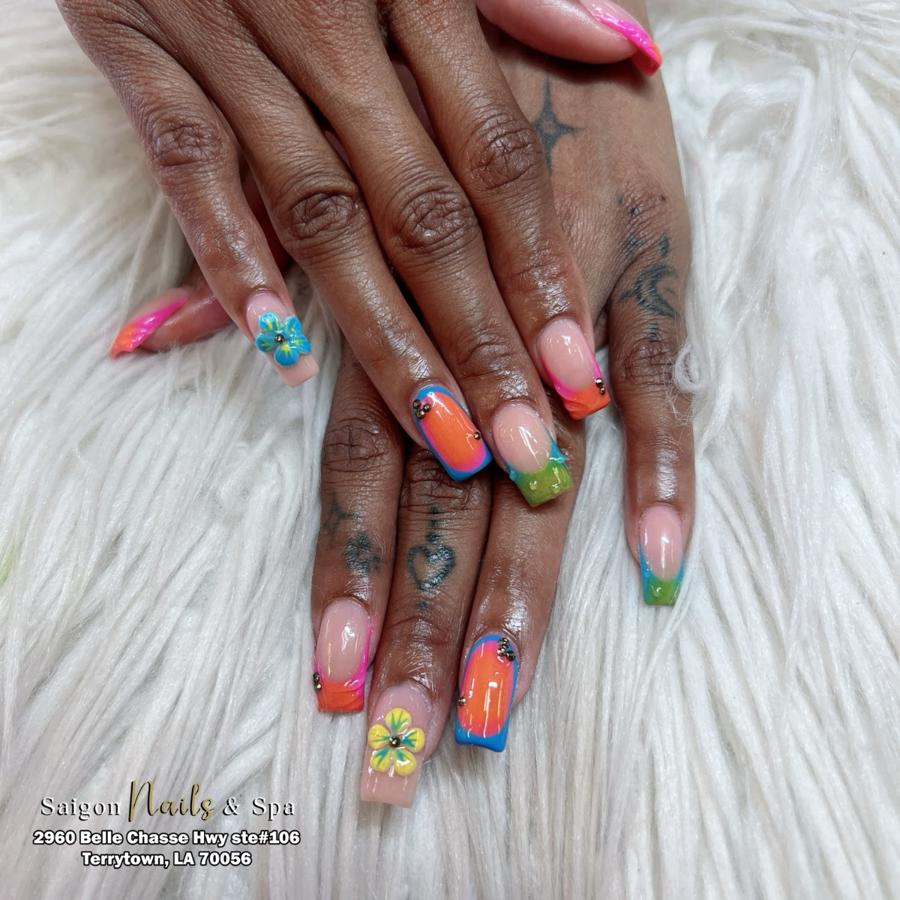 Trendy nail design